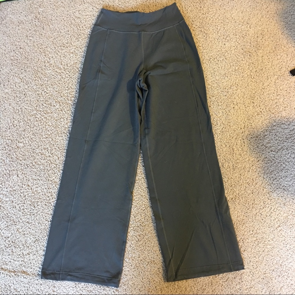Sit In Stillness Pant size 8